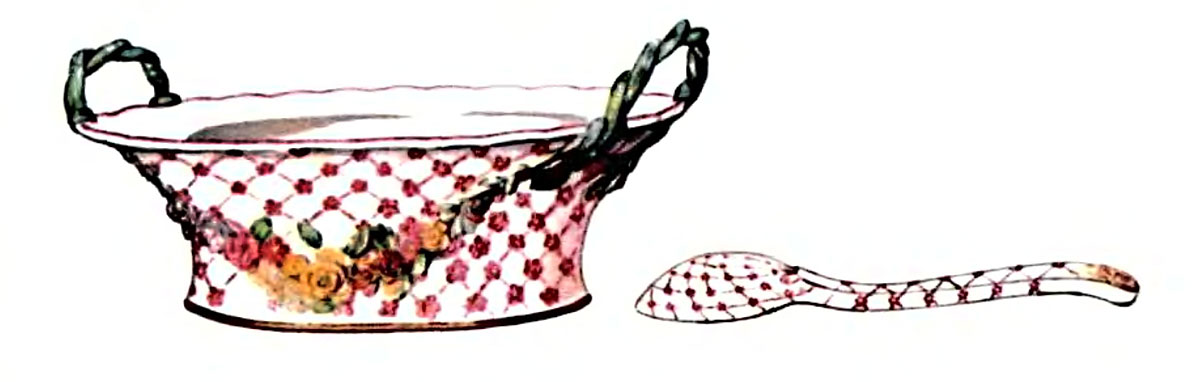 Фарфоровые тарелки и ложки, созданные из него, супницы с гирляндами лепных роз были необычайно хороши